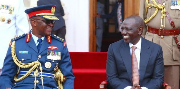 A-President-William-Ruto-and-late-Chief-of-Defence-Forces-General-Francis-Ogolla-moments-after-the-later-is-confirmed-as-the-CDF